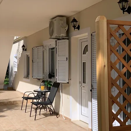 Olive Tree Apartments Lefkada City Room photo